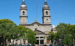 Treinta Y Tres